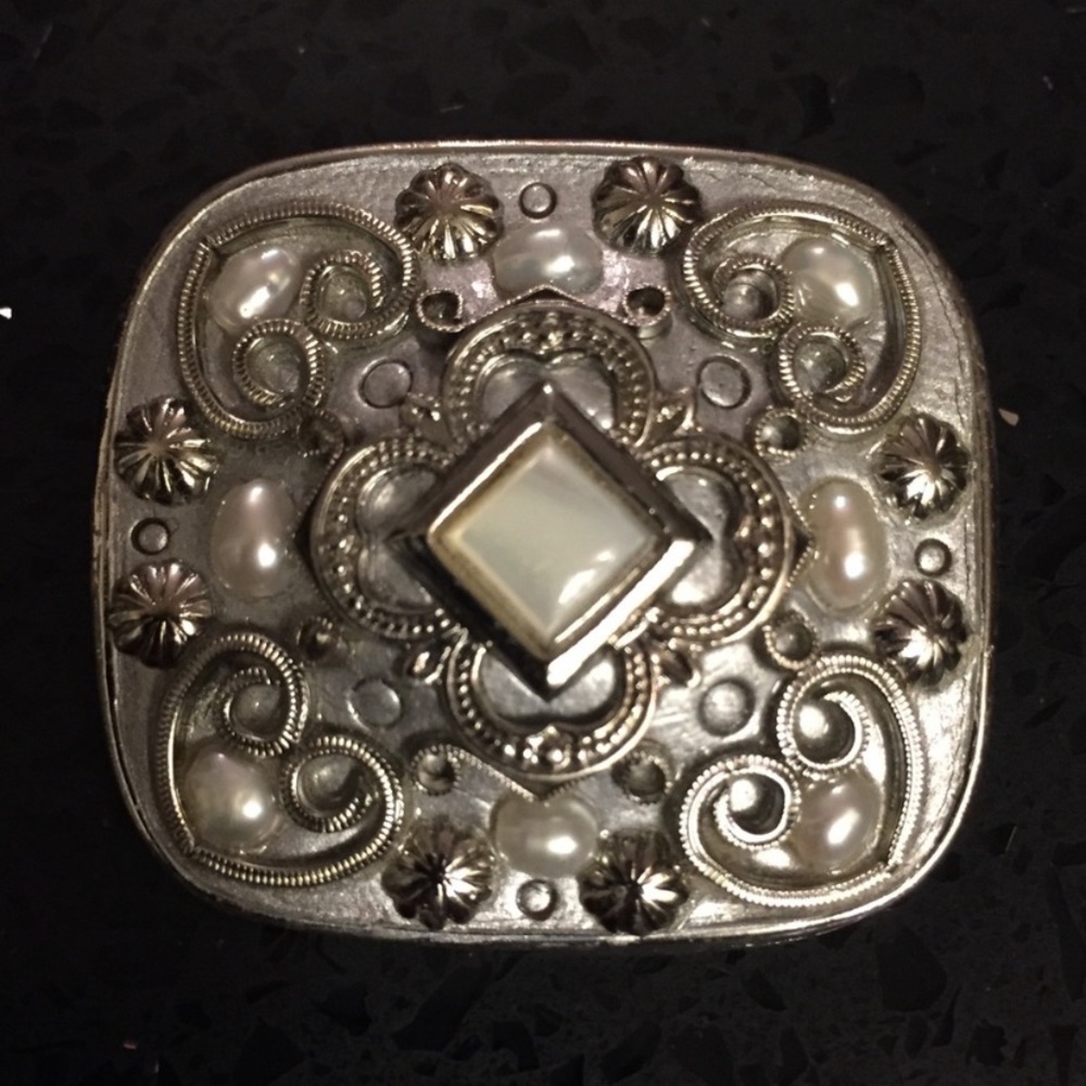 Vintage Michal Golan Pearly Baroque Pin/Pendant